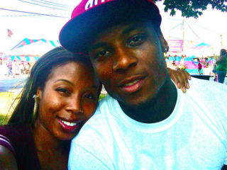 Football Player Blames God, on Twitter, for Dropped Touchdown Pass