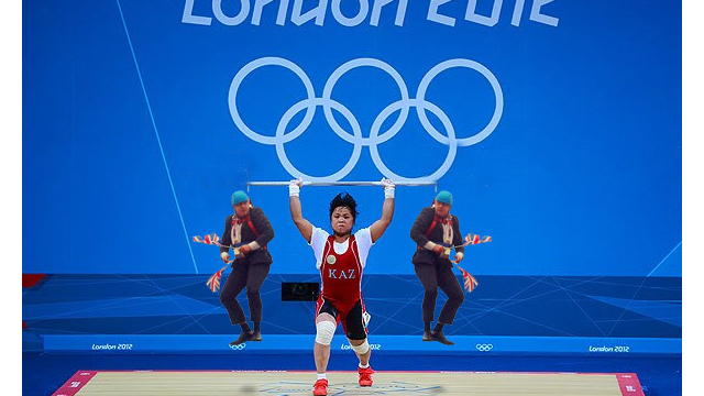 London's Dangling Mayor Becomes Latest Delightful British Meme