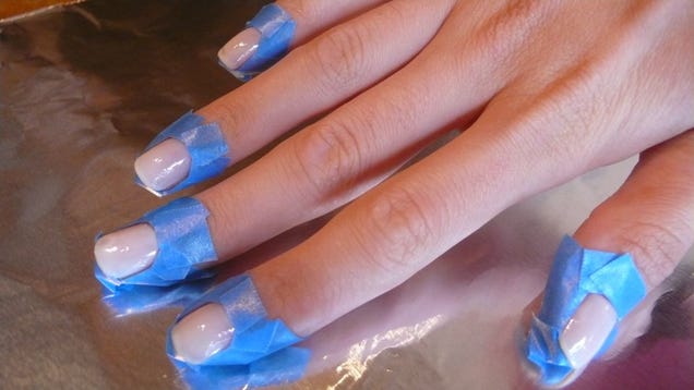 How To Give Yourself Paint-Splattered Jackson Pollock Nails