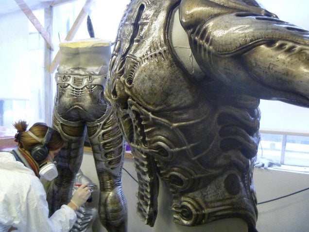 Prometheus set photos show what's under the Engineers' robes, plus a never-before-seen character