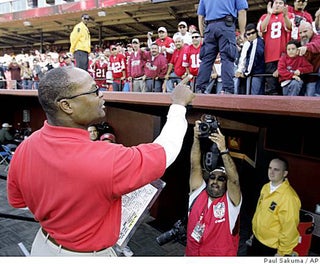 Mike Singletary Will Surely Kill Someone Before The Year Is Out