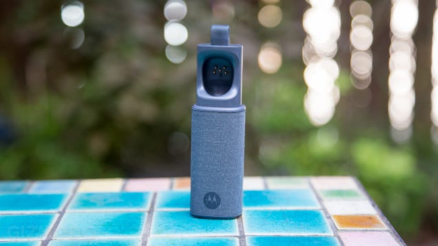 Moto Hint Review: The First Bluetooth Headset I Wasn't Ashamed to Wear