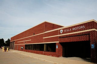 A Peek Inside The Soon-To-Be-Dead Tesla Motors Detroit Office