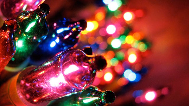 How Much Does it Cost to Power Your Christmas Lights?