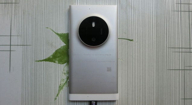 Leaked Images Show What Could've Been a Lumia 1020 Successor