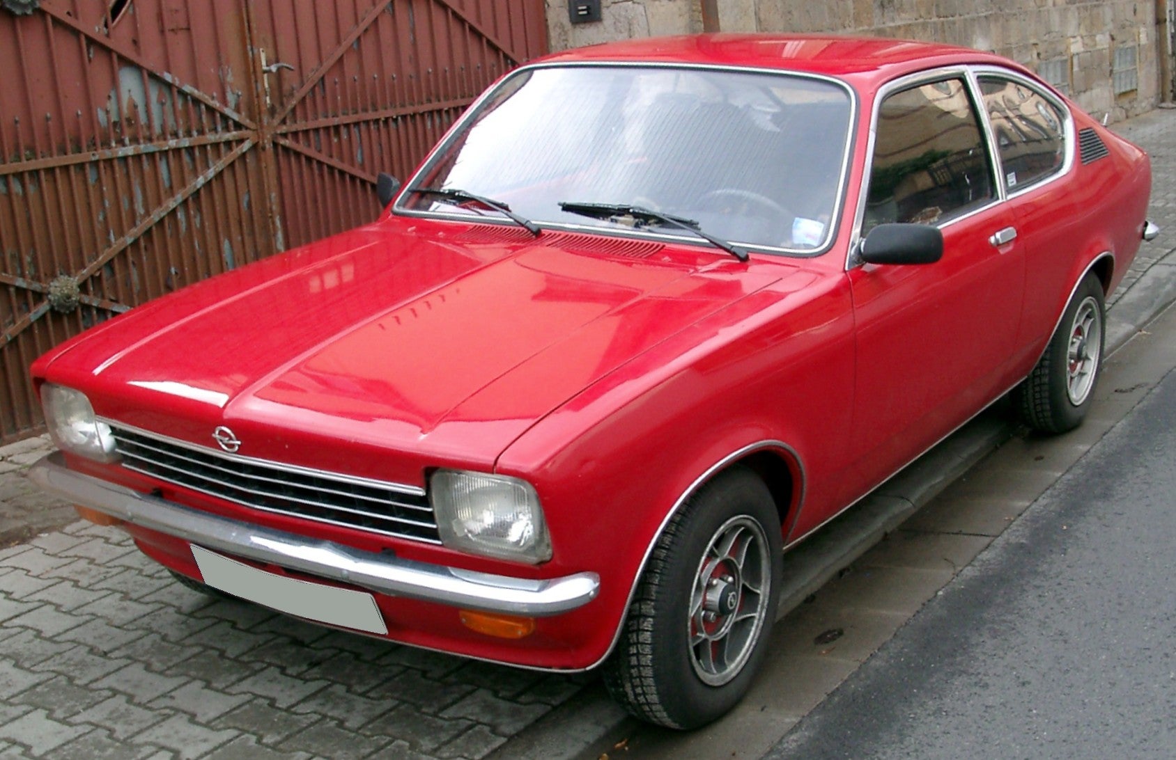 Олдтаймер Годы выпуска: 1973-1979. Разрабатывая Kadett C, компания Opel ру Олдтаймер Годы выпуска: 1973-1979. Разрабатывая Kadett C, компания Opel ру