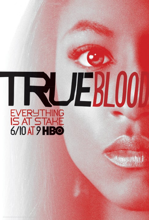 First glimpse of a fanged Chris Meloni from True Blood!