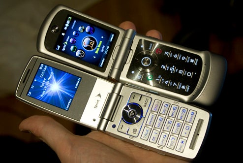 Sprint's New Flip Phones: Sanyo Katana Eclipse and Motorola RAZR VE20