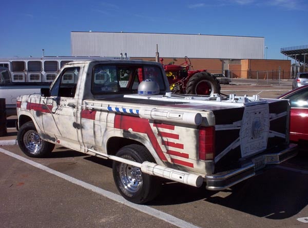 A Gallery Of Fans' Pimped-Out Battlestar, Star Wars Cars