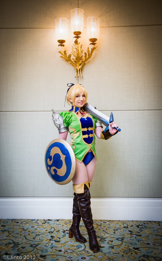 Kickstart Your Week With Some Terrific Cosplay
