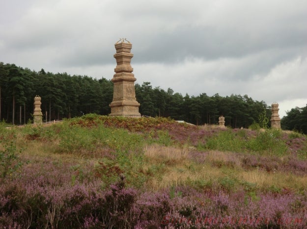 Do these Thor 2 set photos reveal the Land of Dark Elves?
