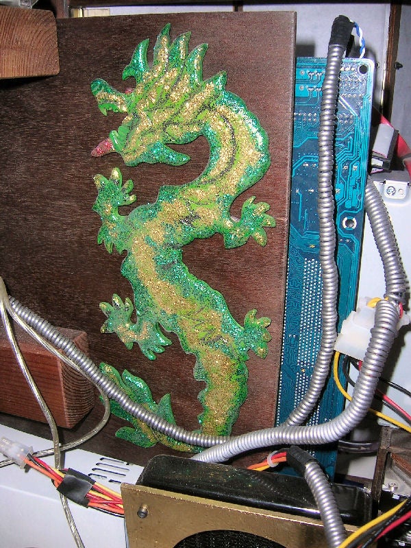 This Gorgeous Wooden PC Makes Me More Jealous Than Zen Things Should