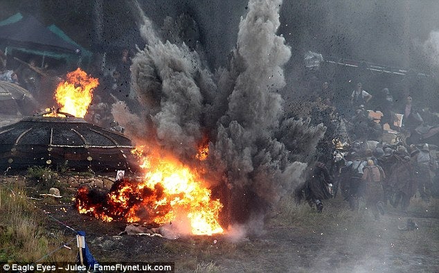 These photos from the set of Thor 2 may show the faces of the Dark Elves!