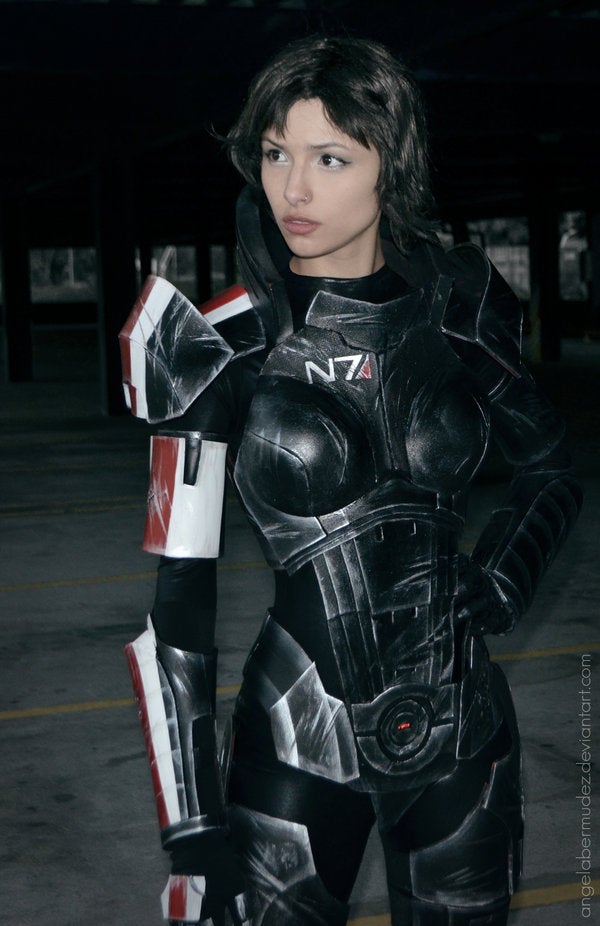 StarCraft's Kerrigan Is The Queen Of Blades Cosplay