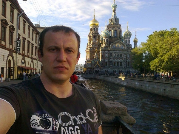 Stoic Belarusian Tourist Has Been All Around the World But Has Yet to Find a Single Place He Likes