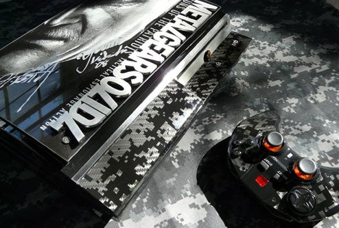 Custom Metal Gear Solid 4 PS3 Is Full Of Awesome Substance