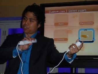 EA May Have Gotten An Early Look at DSi, New WiiWare Announcement Today