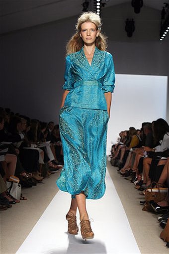Michelle Obama In Vogue: What Should She Wear?
