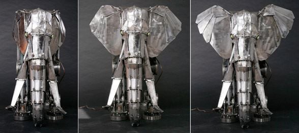 Amazing Mechanical Elephant Is Not Afraid of USB Mice