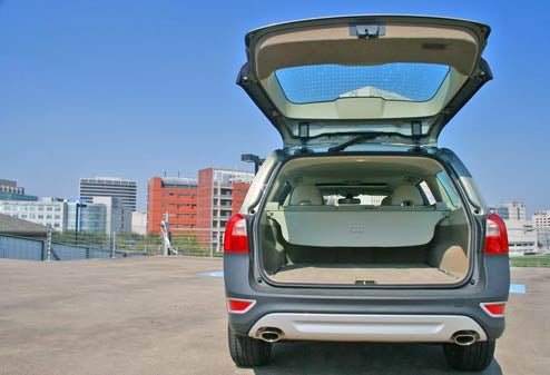 2009 Volvo XC70 T6, Part Three