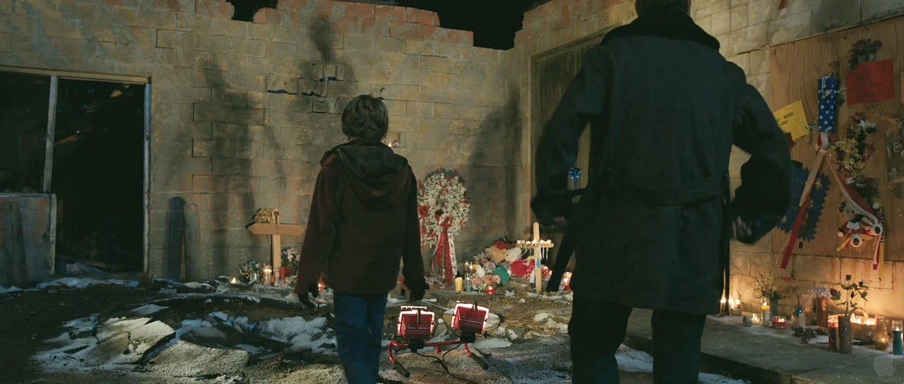 Iron Man 3 trailer screencaps reveal Tony Stark's worst nightmares. Plural.