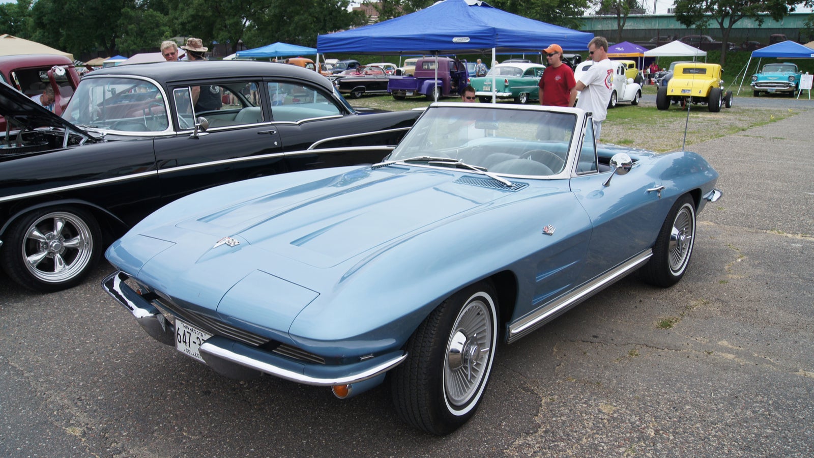 Why Is Everyone Calling The New Corvette The Stingray?