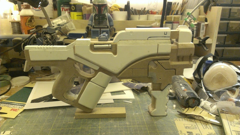 Fight for Humanity with this Awesome Mass Effect Gun Replica