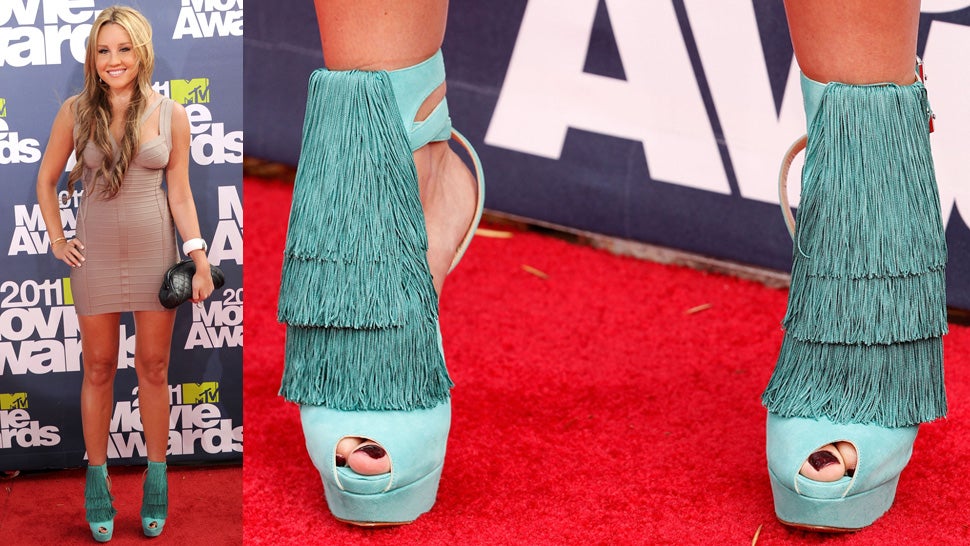 Fashion As Weaponry At MTV Movie Awards