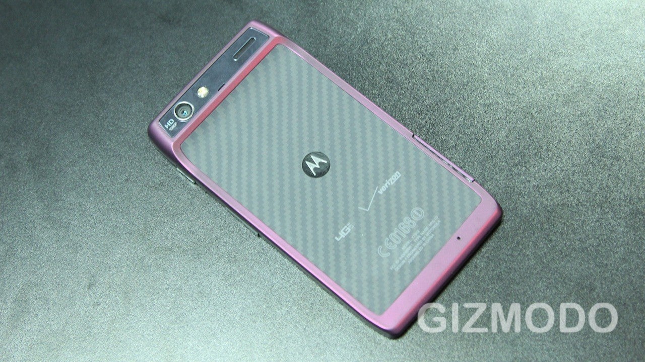 Motorola Droid 4 and RAZR MAXX Hands On: Two Giant Leaps for Droidkind