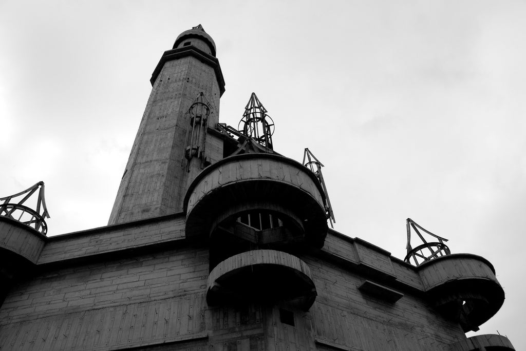 Scenes from a weird abandoned amusement park outside Beijing