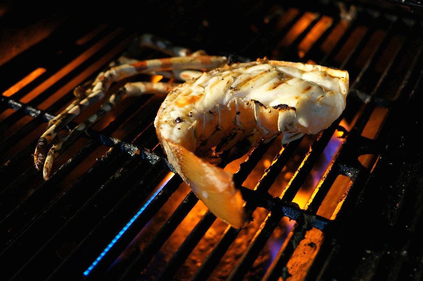 18 Fiery Photos Of Grills And Charred Meat