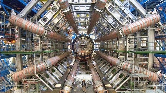 Why Gold iPhones Make Sense, A Head in a Particle Accelerator, and More
