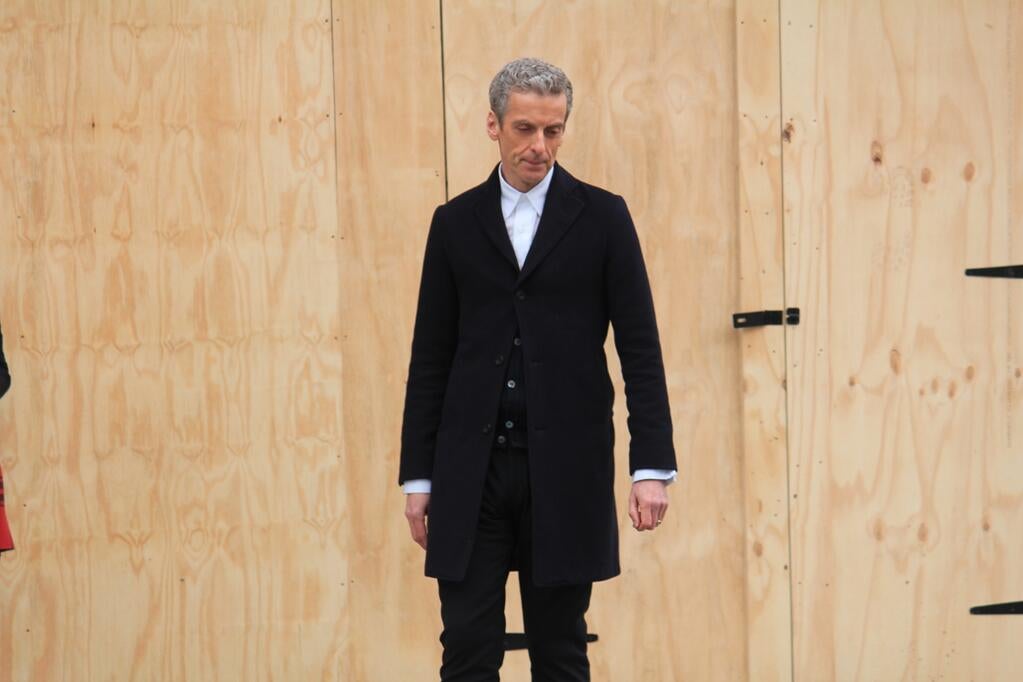 First pictures of Peter Capaldi filming in his new oufit hit the web!