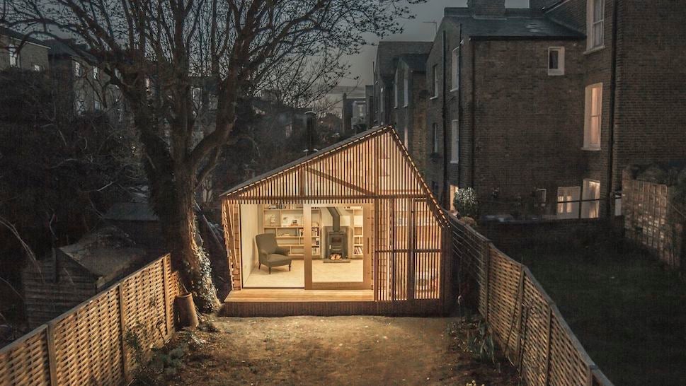 This Cozy Urban Cabin Is A Writer&#39;s Dream