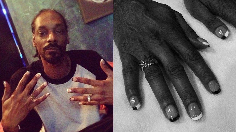 Snoop Dogg Gets a Beautiful French Manicure