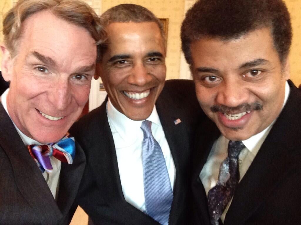 Neil deGrasse Tyson and Bill Nye make a Barack Obama sandwich
