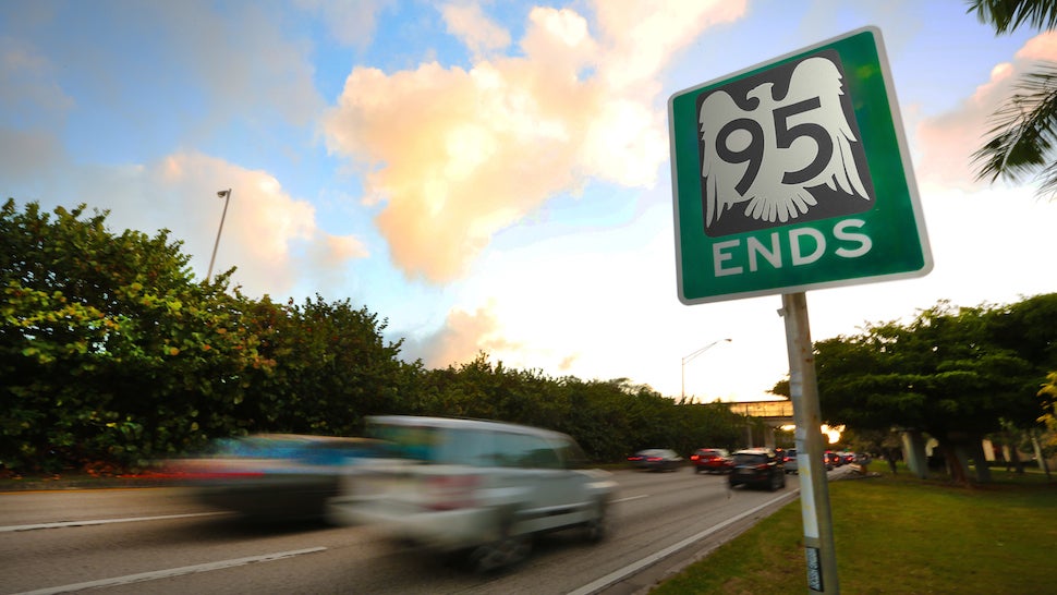 These Failed Designs for the Interstate Sign Are Oddly Disorienting