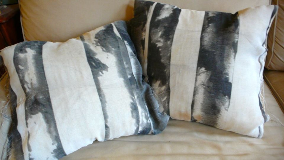 How To Ditch Your Boring Throw Pillows For Something Cooler