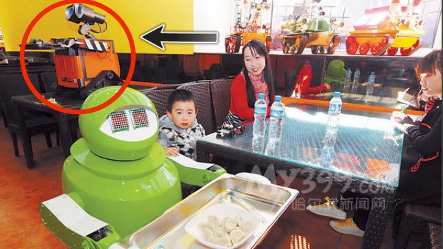 Pixar's WALL-E Is Now Working at a Chinese Restaurant