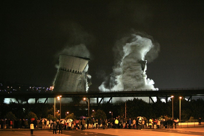The Pyrotechnic Tragedy of Sheffield's Hyperbolic Cooling Towers
