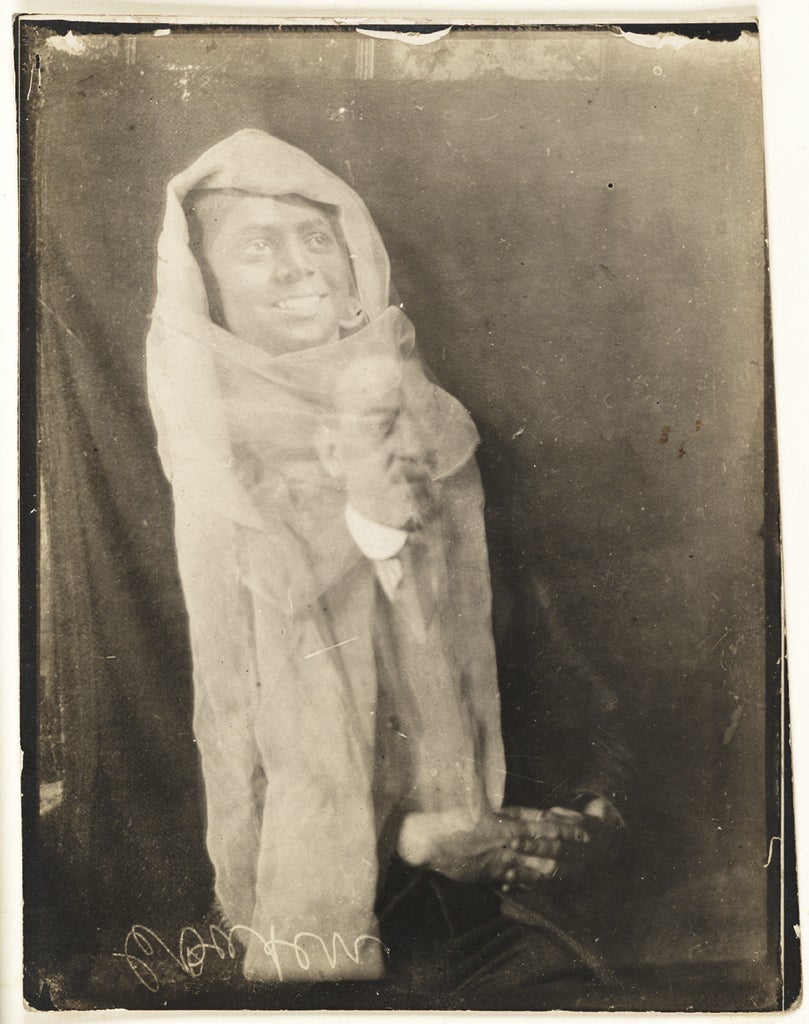 The Goofiest Old Timey Spirit Portraits Ever Photographed
