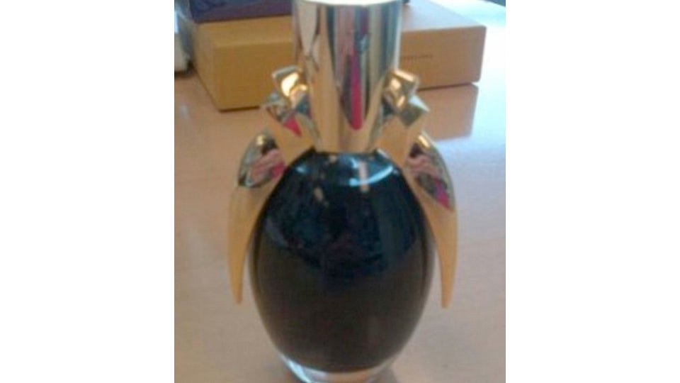 Here's Your First Look At Lady Gaga's Black Perfume