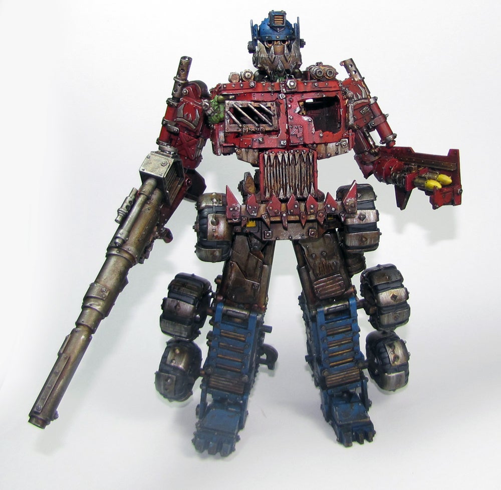 When Optimus Prime Meets Warhammer, My Jaw Drops
