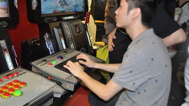 A Chinese Arcade Cabinet Built for RPGs