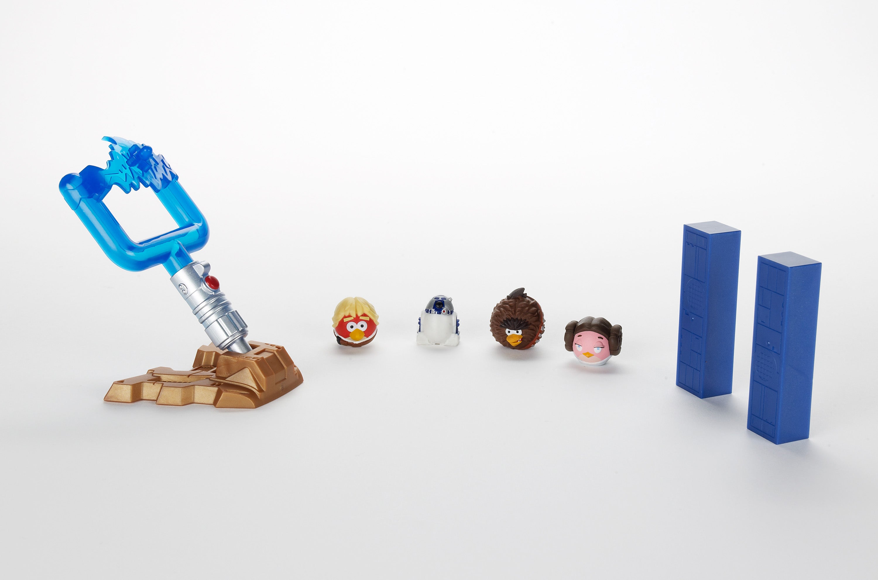 First look at the Angry Birds Star Wars crossover, behold the Pig Star!