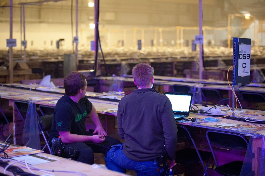 How The World's Biggest LAN Party Is Built