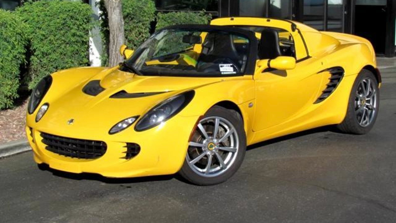 Used Car Face Off: Which Roadster Would You Buy In The Rain?