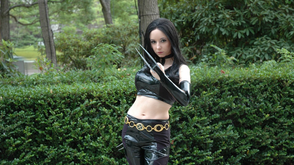 Foreign Cosplayers Are Welcome In Japan
