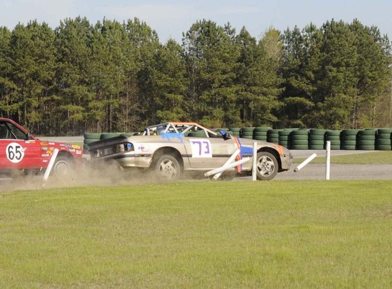 24 Hours Of LeMons South Day One: Saab Leads, Fiero In Top Ten