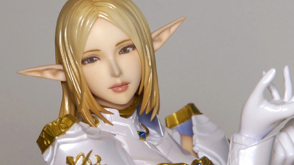 This Lineage II Elf Statue Is Neat and Tidy